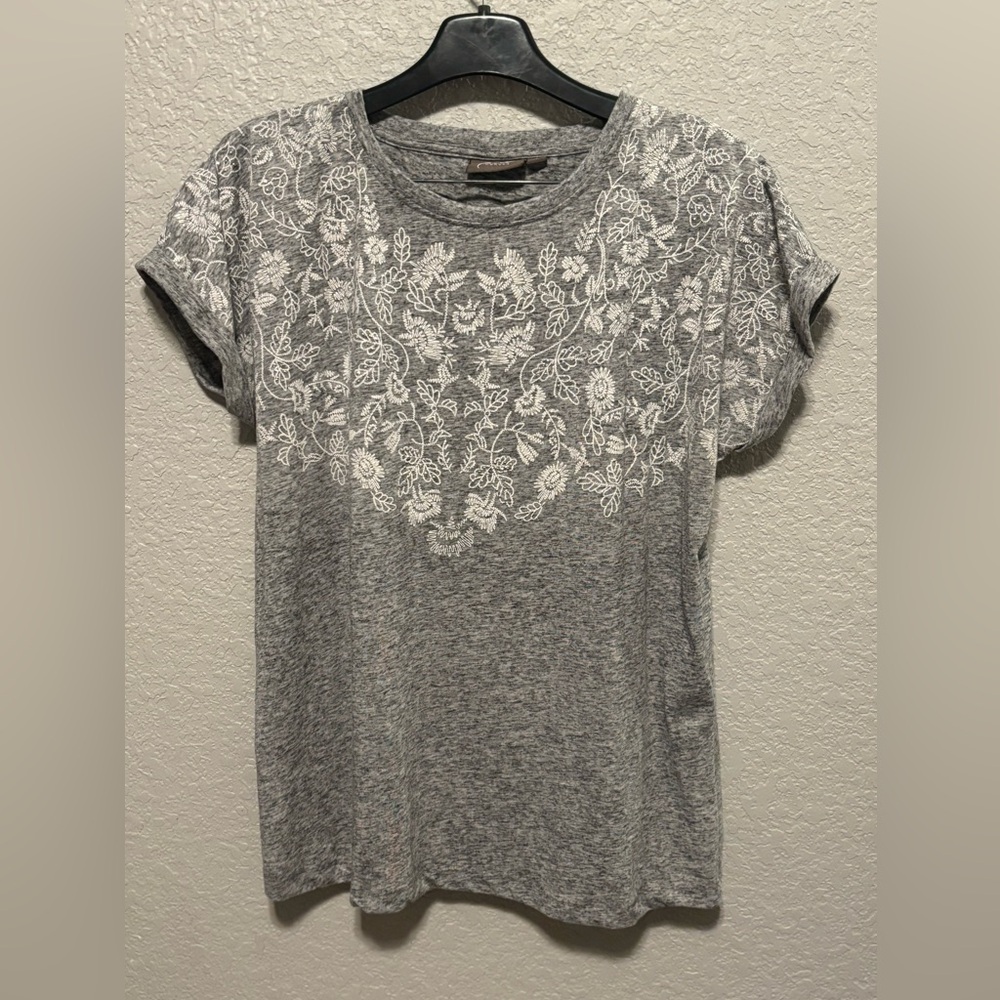 Gia Curves Floral Lace Women's Top Size Medium